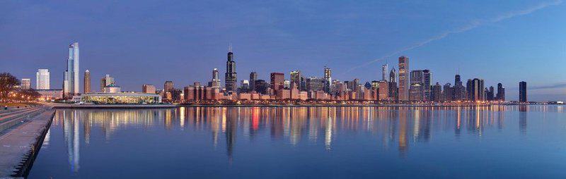 Horizonte de Chicago desde el lago Michigan